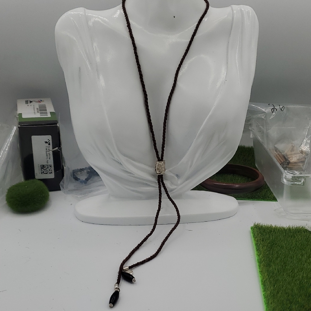 Liz Claiborne Vintage Southwestern Necklace Can Go Up To 30 Inch Lariat N3707